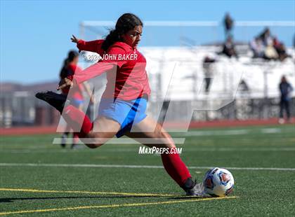 Thumbnail 1 in Equipo Academy vs. Truckee (NIAA 3A State Semifinals) photogallery.