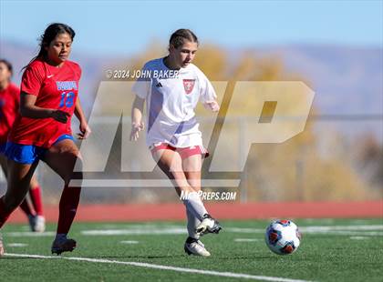Thumbnail 3 in Equipo Academy vs. Truckee (NIAA 3A State Semifinals) photogallery.
