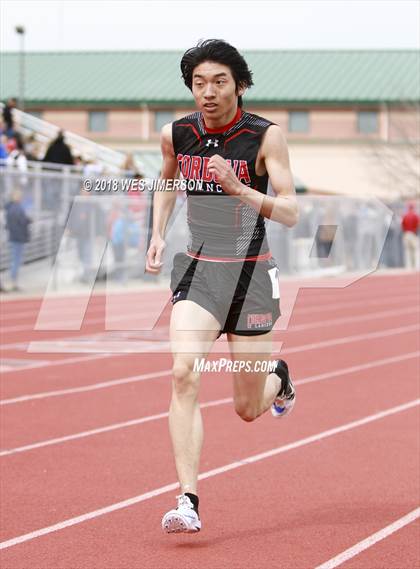 Thumbnail 2 in 4th Annual Randy Sturgeon Invitational (100, 110 HH, 300 LH, 400) photogallery.