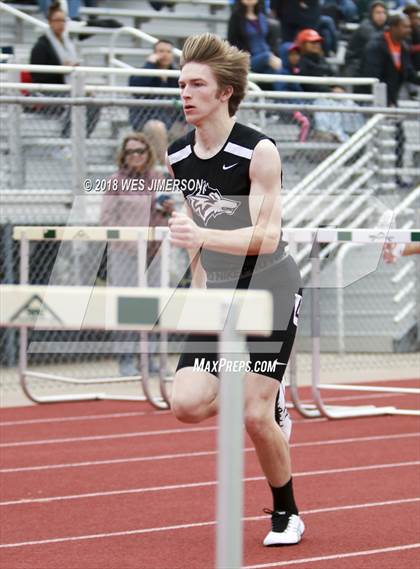 Thumbnail 1 in 4th Annual Randy Sturgeon Invitational (100, 110 HH, 300 LH, 400) photogallery.