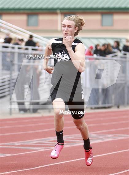 Thumbnail 3 in 4th Annual Randy Sturgeon Invitational (100, 110 HH, 300 LH, 400) photogallery.