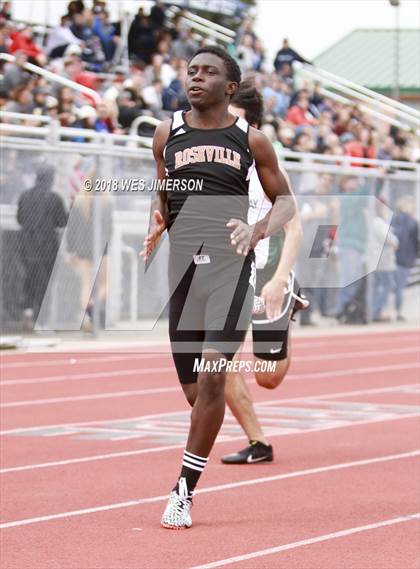 Thumbnail 3 in 4th Annual Randy Sturgeon Invitational (100, 110 HH, 300 LH, 400) photogallery.