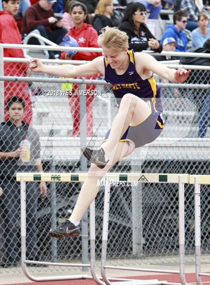 Thumbnail 2 in 4th Annual Randy Sturgeon Invitational (100, 110 HH, 300 LH, 400) photogallery.