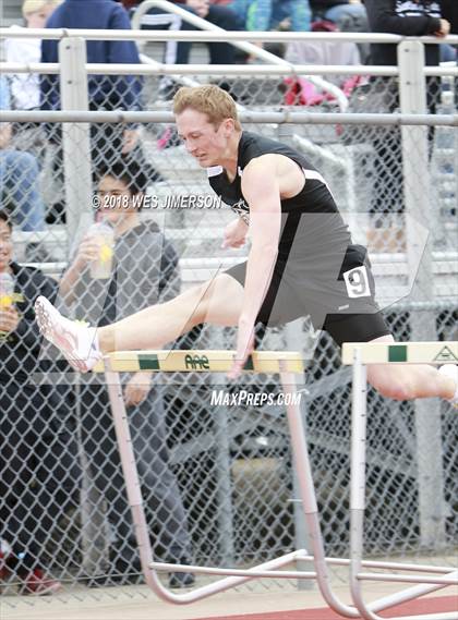 Thumbnail 2 in 4th Annual Randy Sturgeon Invitational (100, 110 HH, 300 LH, 400) photogallery.