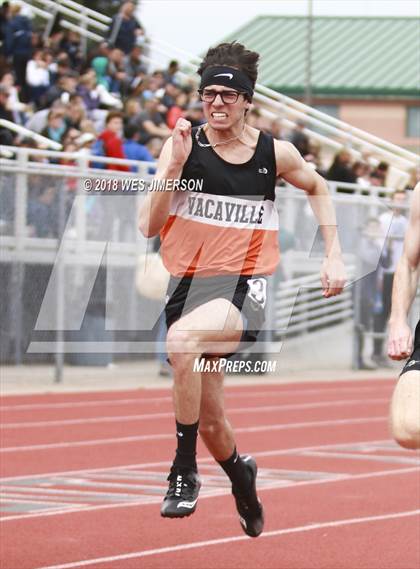 Thumbnail 3 in 4th Annual Randy Sturgeon Invitational (100, 110 HH, 300 LH, 400) photogallery.
