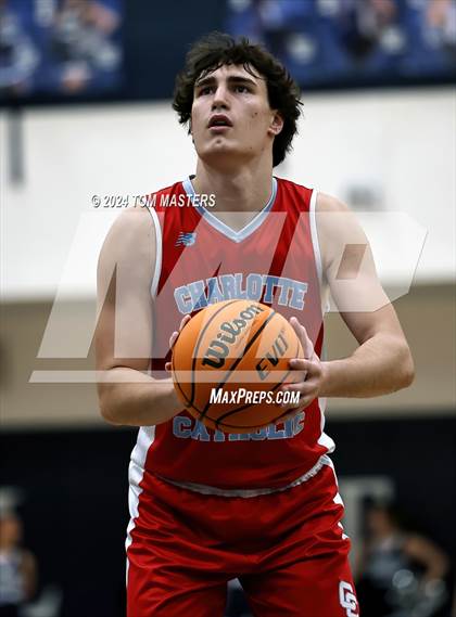 Thumbnail 3 in Charlotte Catholic @ Charlotte Latin photogallery.