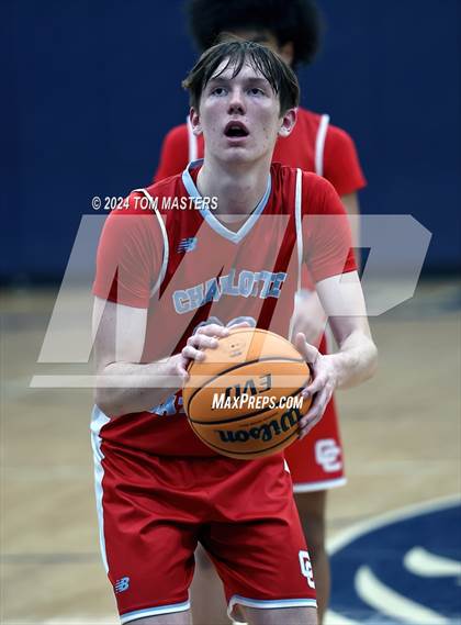 Thumbnail 2 in Charlotte Catholic @ Charlotte Latin photogallery.