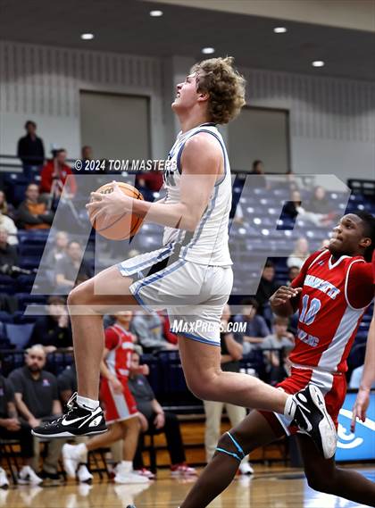 Thumbnail 3 in Charlotte Catholic @ Charlotte Latin photogallery.