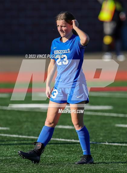 Thumbnail 1 in Ridgefield vs. Columbia River (WIAA 2A Playoffs) photogallery.
