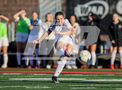 Thumbnail 2 in Ridgefield vs. Columbia River (WIAA 2A Playoffs) photogallery.