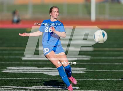 Thumbnail 3 in Ridgefield vs. Columbia River (WIAA 2A Playoffs) photogallery.