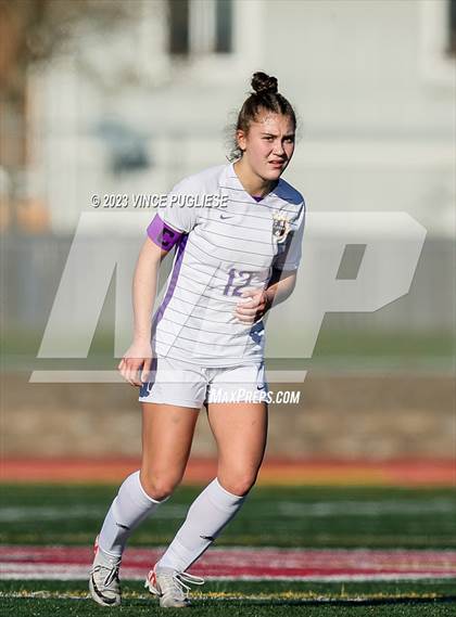 Thumbnail 2 in Ridgefield vs. Columbia River (WIAA 2A Playoffs) photogallery.