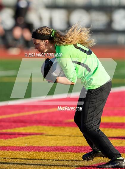 Thumbnail 2 in Ridgefield vs. Columbia River (WIAA 2A Playoffs) photogallery.