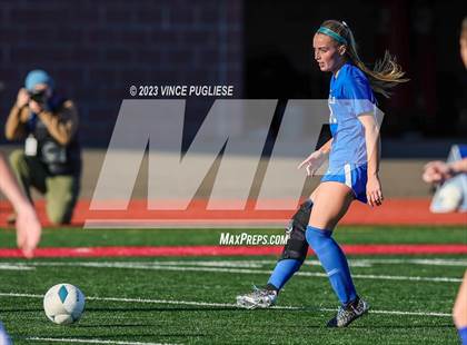Thumbnail 1 in Ridgefield vs. Columbia River (WIAA 2A Playoffs) photogallery.