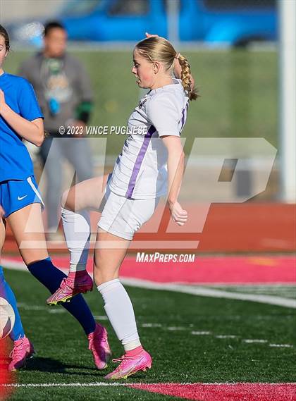 Thumbnail 2 in Ridgefield vs. Columbia River (WIAA 2A Playoffs) photogallery.