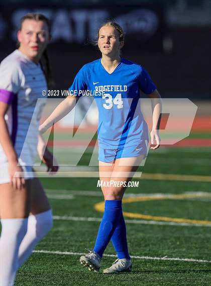 Thumbnail 2 in Ridgefield vs. Columbia River (WIAA 2A Playoffs) photogallery.