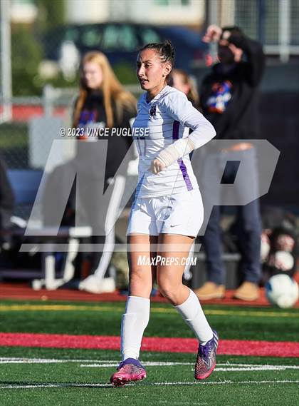 Thumbnail 3 in Ridgefield vs. Columbia River (WIAA 2A Playoffs) photogallery.
