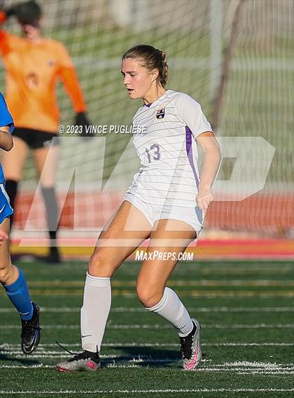 Thumbnail 3 in Ridgefield vs. Columbia River (WIAA 2A Playoffs) photogallery.