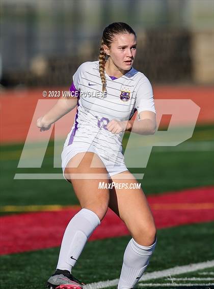 Thumbnail 1 in Ridgefield vs. Columbia River (WIAA 2A Playoffs) photogallery.