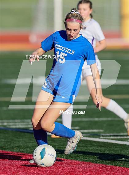 Thumbnail 2 in Ridgefield vs. Columbia River (WIAA 2A Playoffs) photogallery.