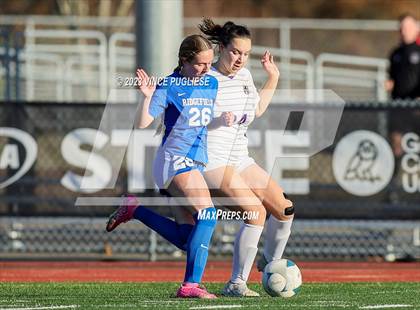 Thumbnail 1 in Ridgefield vs. Columbia River (WIAA 2A Playoffs) photogallery.