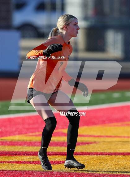 Thumbnail 2 in Ridgefield vs. Columbia River (WIAA 2A Playoffs) photogallery.