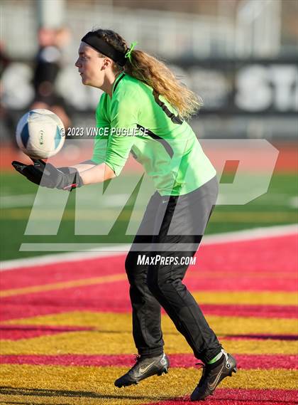 Thumbnail 2 in Ridgefield vs. Columbia River (WIAA 2A Playoffs) photogallery.