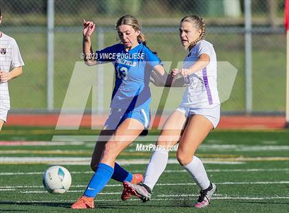 Thumbnail 2 in Ridgefield vs. Columbia River (WIAA 2A Playoffs) photogallery.
