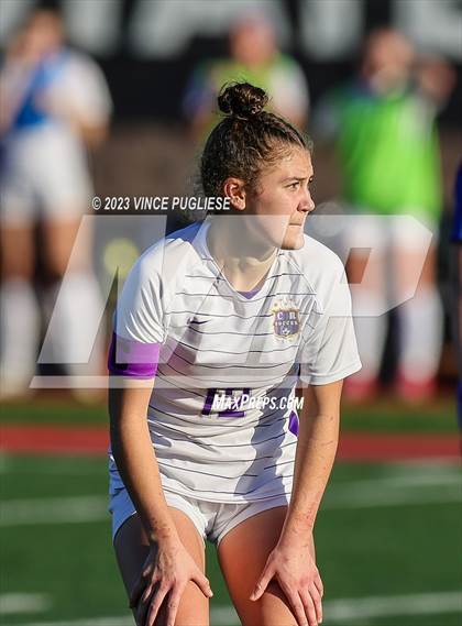 Thumbnail 2 in Ridgefield vs. Columbia River (WIAA 2A Playoffs) photogallery.