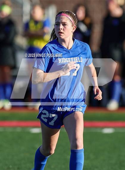 Thumbnail 2 in Ridgefield vs. Columbia River (WIAA 2A Playoffs) photogallery.