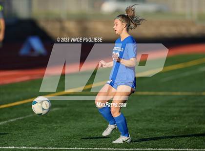 Thumbnail 2 in Ridgefield vs. Columbia River (WIAA 2A Playoffs) photogallery.