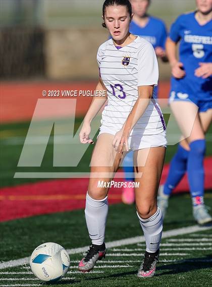 Thumbnail 1 in Ridgefield vs. Columbia River (WIAA 2A Playoffs) photogallery.