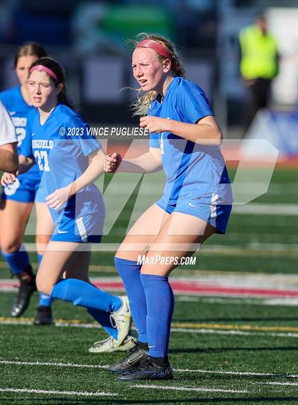 Thumbnail 1 in Ridgefield vs. Columbia River (WIAA 2A Playoffs) photogallery.