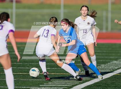 Thumbnail 3 in Ridgefield vs. Columbia River (WIAA 2A Playoffs) photogallery.