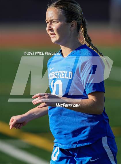 Thumbnail 3 in Ridgefield vs. Columbia River (WIAA 2A Playoffs) photogallery.