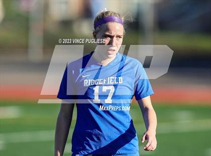 Thumbnail 3 in Ridgefield vs. Columbia River (WIAA 2A Playoffs) photogallery.