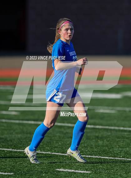 Thumbnail 3 in Ridgefield vs. Columbia River (WIAA 2A Playoffs) photogallery.