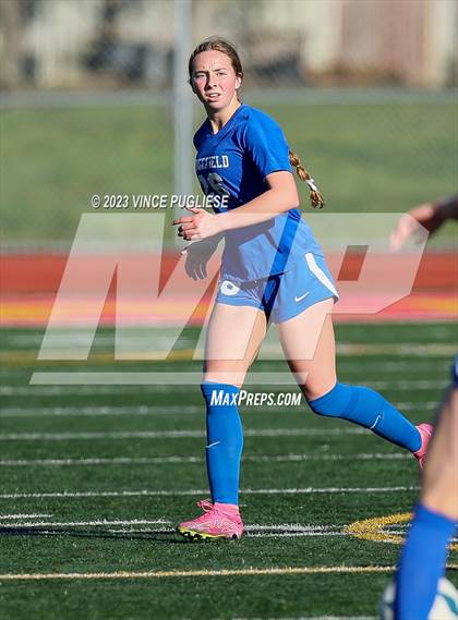 Thumbnail 3 in Ridgefield vs. Columbia River (WIAA 2A Playoffs) photogallery.