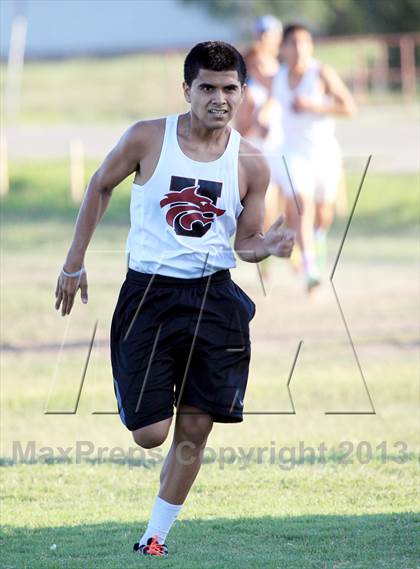 Thumbnail 3 in Uvalde Classic photogallery.