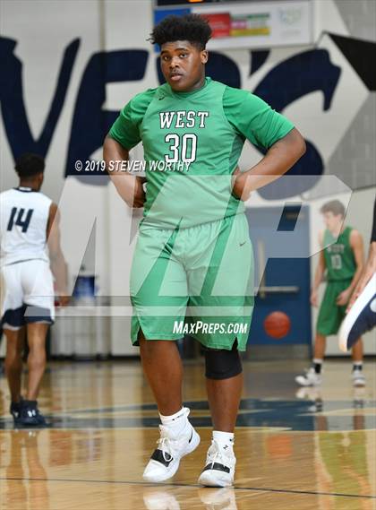 Thumbnail 3 in Hillside vs. West Brunswick (NCHSAA 3A First Round) photogallery.