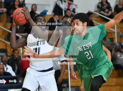 Thumbnail 2 in Hillside vs. West Brunswick (NCHSAA 3A First Round) photogallery.