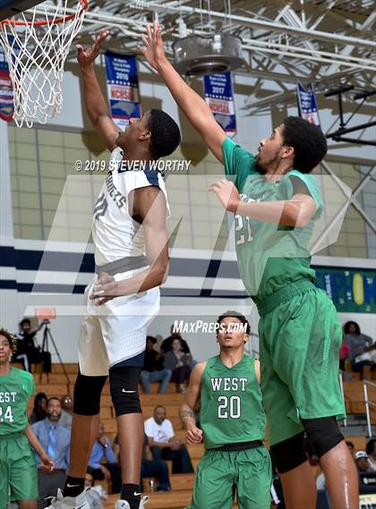 Thumbnail 2 in Hillside vs. West Brunswick (NCHSAA 3A First Round) photogallery.