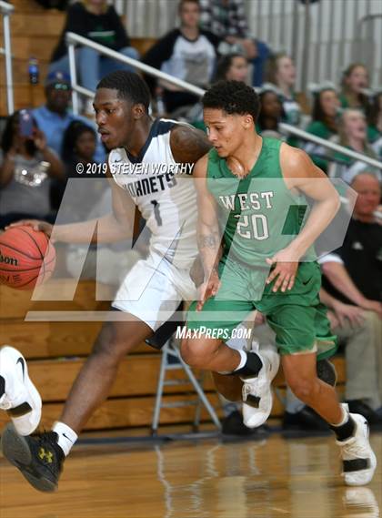 Thumbnail 3 in Hillside vs. West Brunswick (NCHSAA 3A First Round) photogallery.
