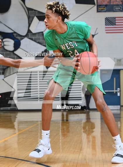 Thumbnail 3 in Hillside vs. West Brunswick (NCHSAA 3A First Round) photogallery.