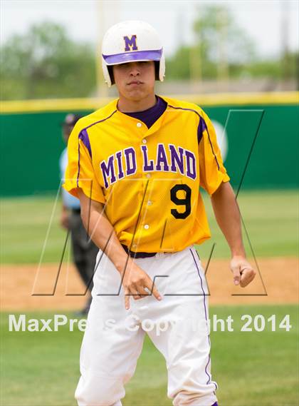 Thumbnail 3 in Midland vs Tascosa (UIL 5A Regional Quarterfinal Playoff) photogallery.