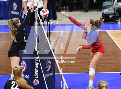Thumbnail 1 in Grandview vs. Cherry Creek (CHSAA 5A 3RD Round) photogallery.