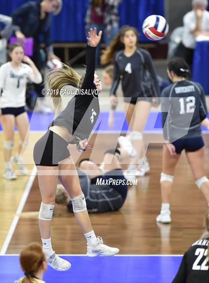 Thumbnail 2 in Grandview vs. Cherry Creek (CHSAA 5A 3RD Round) photogallery.
