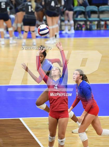 Thumbnail 3 in Grandview vs. Cherry Creek (CHSAA 5A 3RD Round) photogallery.