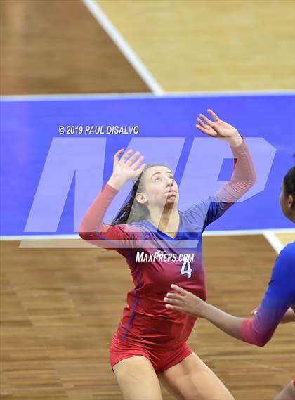 Thumbnail 1 in Grandview vs. Cherry Creek (CHSAA 5A 3RD Round) photogallery.