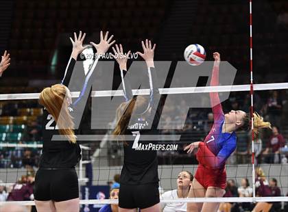 Thumbnail 1 in Grandview vs. Cherry Creek (CHSAA 5A 3RD Round) photogallery.